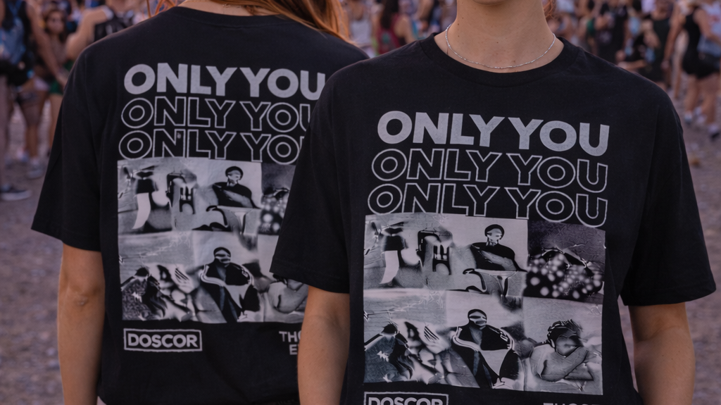 Personalizowana Koszulka Only You w stylu albumu muzycznego dla Twojej dziewczyny - PRZÓD i TYŁ