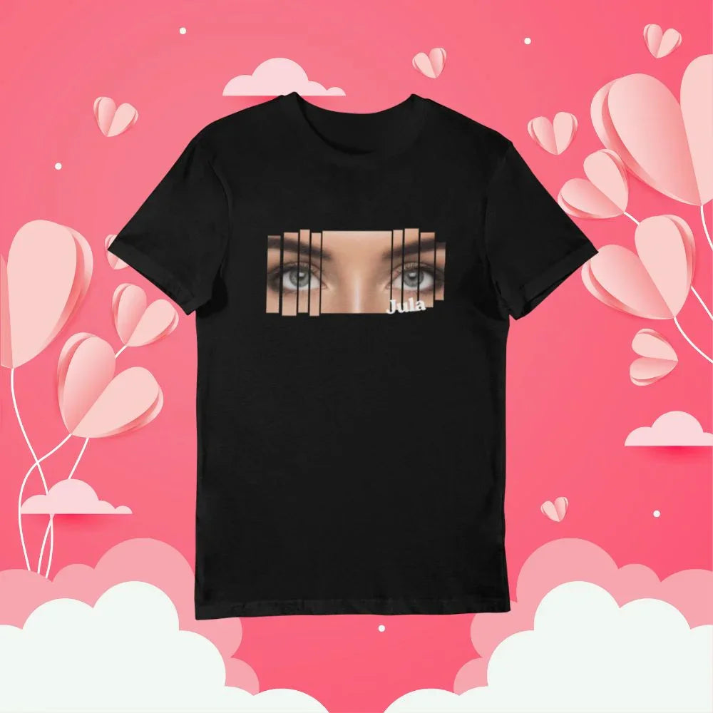 Personalizowany czarny t-shirt z imieniem Jula i grafiką oczu, idealny prezent dla bliskiej osoby