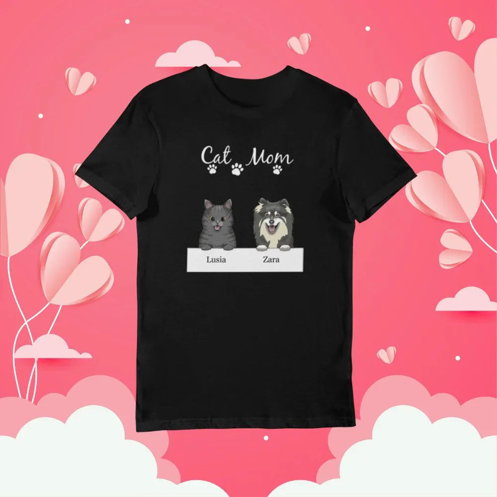 Personalizowany t-shirt 'Cat Mom' z imionami Lusia i Zara, idealny prezent dla miłośniczki kotów i psów.