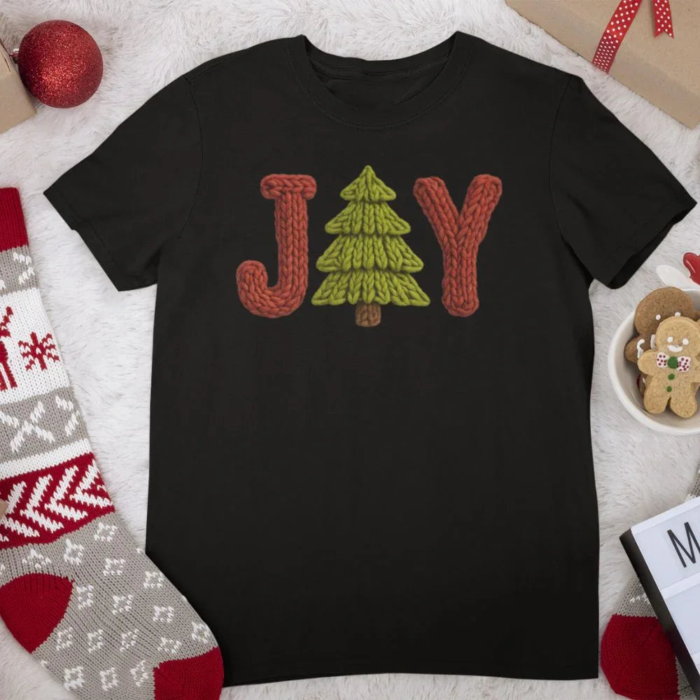Czarny t-shirt z napisem JOY i choinką w stylu dzianinowym, idealny prezent świąteczny