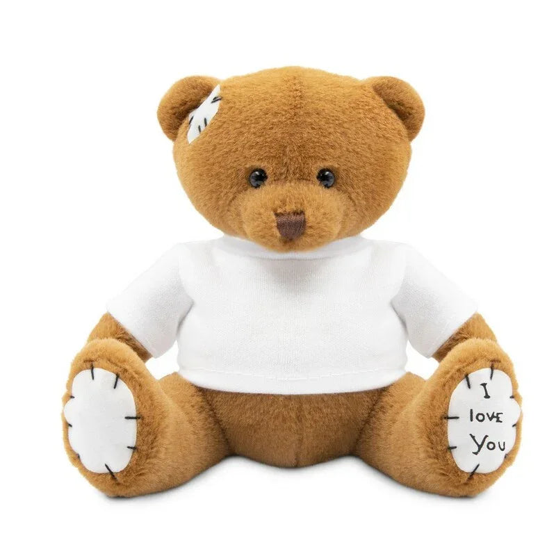 Miękki pluszowy misia w białej koszulce z napisem 'I love You' na łapie – idealny personalizowany prezent dla bliskich.