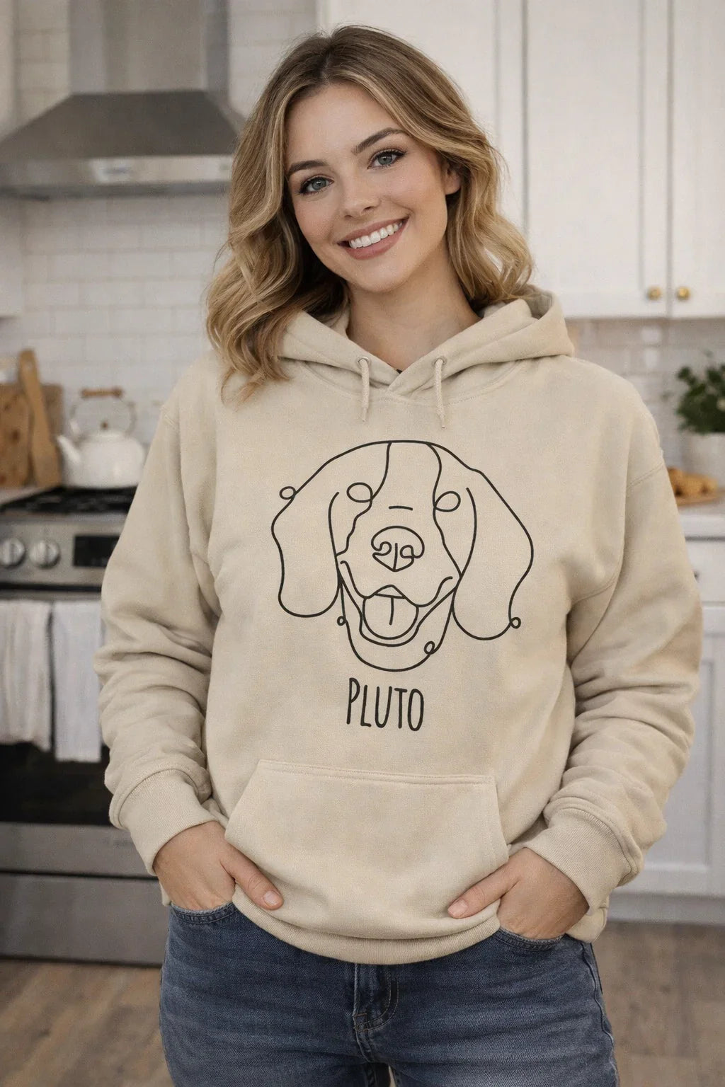 Personalizowany sweter z nadrukiem psa Pluto, idealny prezent dla miłośnika zwierząt