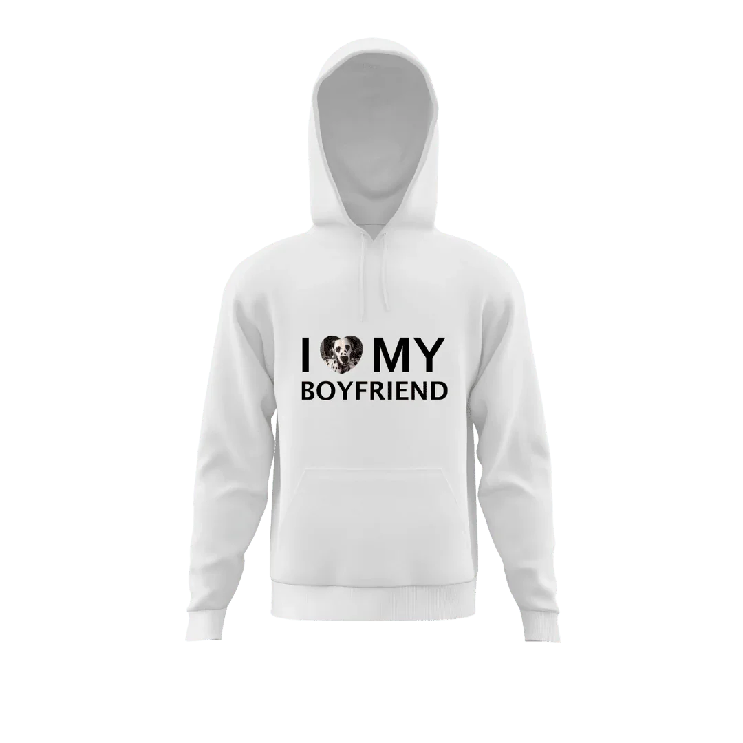 Biały sweter z kapturem z napisem I ❤️ MY BOYFRIEND i zdjęciem psa, idealny prezent personalizowany