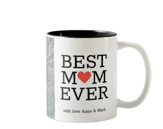 Personalizowany kubek z napisem Best Mom Ever i sercem, idealny prezent dla mamy od Anny i Marka
